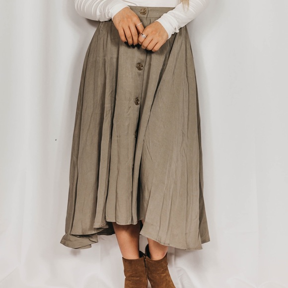 NEW // Button Up Skirt - Taupe - Picture 3 of 5